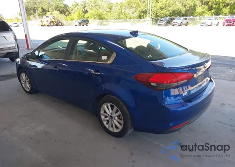 2017 Kia Forte S z USA, uszkodzony, nr VIN 3KPFL4A75HE128810